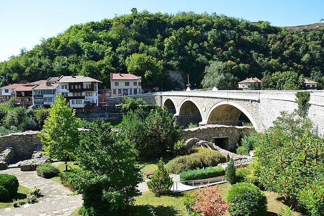 Bulgaria Private Tour from Bucharest, Veliko Tarnovo Medieval - The guide makes the day: what Radu’s style adds to your visit