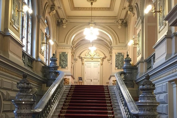 Cotroceni Palace - Presidential Palace in Bucharest - Guided Tour - What the guided format gets right in 1 hour