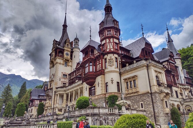 Discover Transylvania: Dracula, Peles Castle, Brasov Private Tour - What the licensed English speaking guide actually gives you