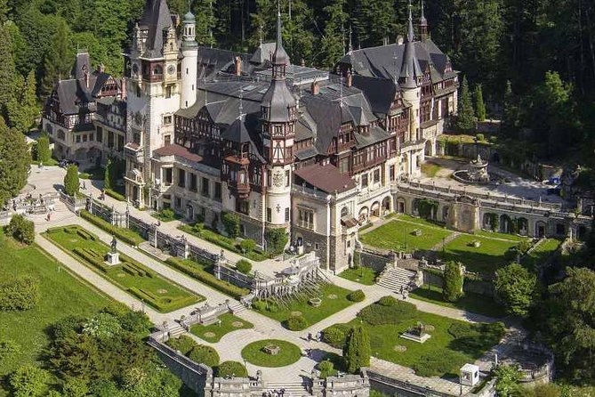 Dracula and Peles Castles Premium Tour with Hotel pick-up - Your guide experience, from Horia to Eric to Alex