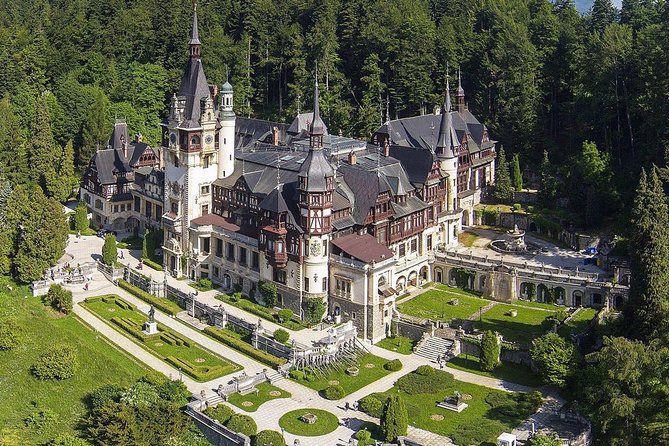 Dracula Castle, Peles Castle & Brasov-Private Tour from Bucharest - A calm way to do big-name castles from Bucharest
