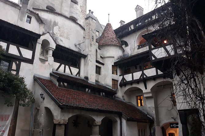 Dracula's Castle & Peles Palace Tour from Bucharest Including Brasov Old Town - Lunch Along the Route Before the Brasov Switch