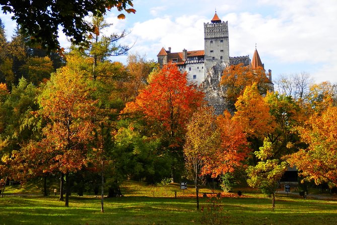 Dracula's Castle & Peles Palace Tour from Bucharest Including Brasov Old Town - Hotel Pickup and the Early Drive Toward Sinaia