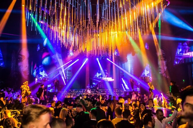 FACE Super Club Table Booking - Bucharest - How the guide helps at the door and beyond