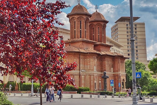 Footprints of Bucharest: History, Communism & Urban Tales - Palatul Regal: Queen Maria’s Winter Residence, Seen From the Outside