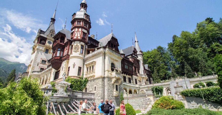 From Bucharest: Brasov Peles & Dracula's Castle Day Tour - Logistics that affect your comfort: pickup times, crowds, and what to bring