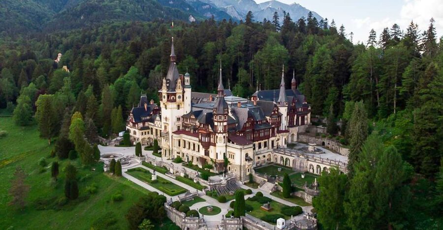 From Bucharest: Day Trip to Sinaia - George Enescu memorial house: the softer landing at the end