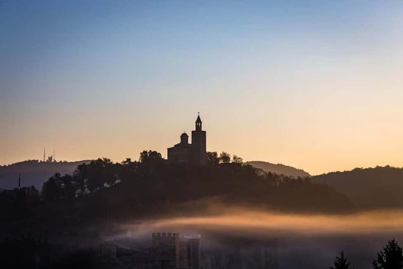 From Bucharest: Experience Bulgaria Small-Group Trip - Veliko Tarnovo, the City of Tsars, and the fortress moment