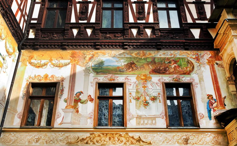 From Bucharest: Peles Castle, Brasov & Bran Castle Day Trip - Timing reality: a 12-hour day that can run long