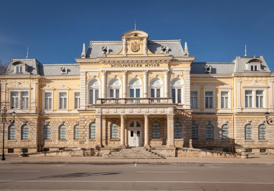 From Bucharest: Small Group Day Trip to Medieval Bulgaria - Arbanassi Village: The Architectural Reserve Feeling Like a Time Capsule