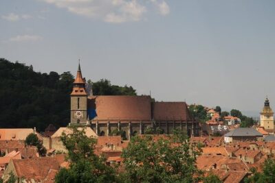 Full-Day Private Tour of Brasov City and Peles Castle from Bucharest