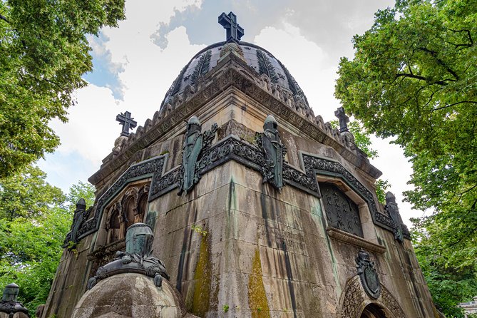 Hidden charms of Mahallopolis - A park locals love, with rolling hills and secret stairs