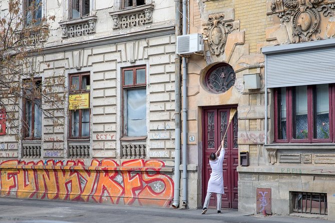Instahood Stories - How the local guide changes the feel of Bucharest