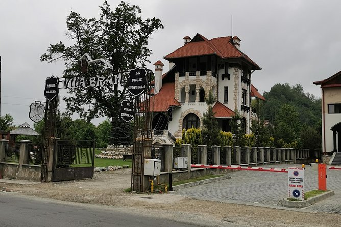 Libearty Brown Bears Sanctuary & Fun with ATV or Buggy Quad Tour - Bran Castle, the Dracula nickname, and a licensed guide