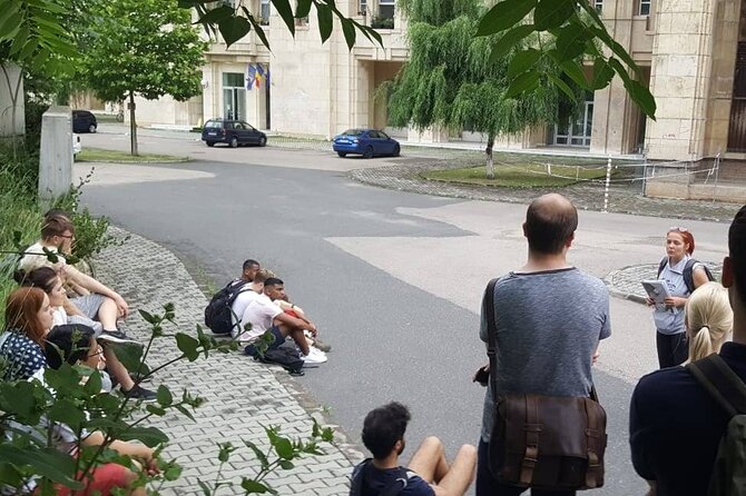 Life in Communism - The rest of the route: about 15 stops tied to a timeline, not a random walk