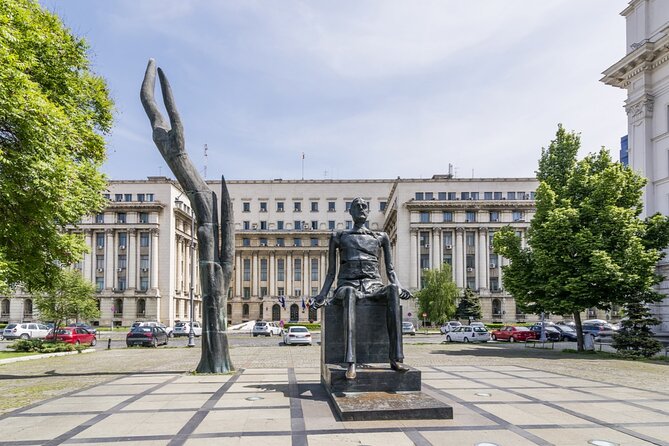 Life in Communist Bucharest: Self-Guided Puzzle Quest - Muzeul Național de Artă al României and the Palace of Parliament: Budget for Tickets