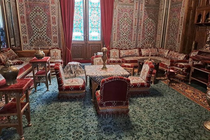 Peleș Castle, Pelișor Castle and Sinaia Monastery - Private Tour - Pelisor Castle: where the heirs lived