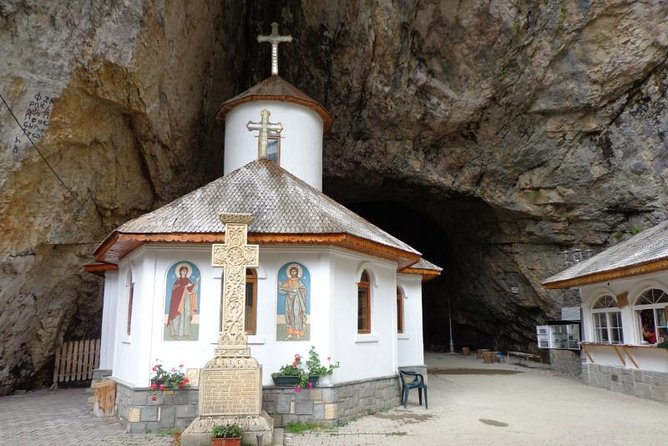 Prahova Valley Private Day Trip with Sphinx, Babele, and Ialomitei Cave - Who should book this Prahova Valley private trip?