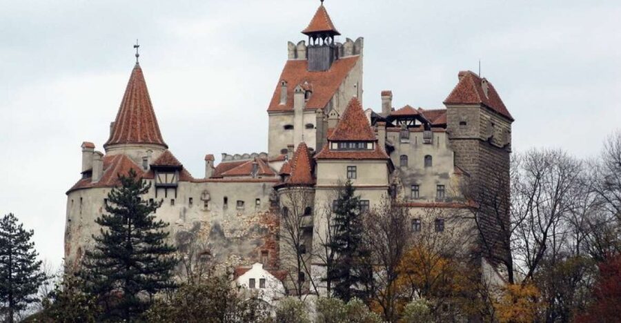 Premium Tour Bran & Peles Castle from Bucharest - Key points before you go
