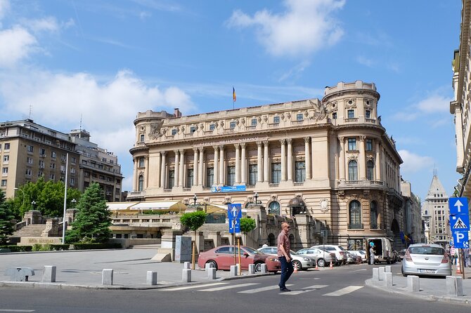 Private Car and Walking Tour in City Center Bucharest - Ceaușescu to communism: Ceausescu Mansion and House of the Free Press