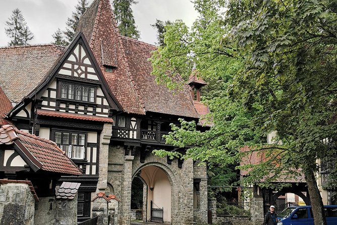 Private Day Tour - Transylvania & Dracula's Castle Through The BackDoor! - Guides and group vibe: why names you see matter
