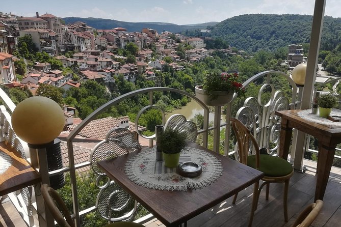 Private Day Trip to Bulgaria and Veliko Tarnovo from Bucharest - Arbanassi murals and the Nativity Church stop