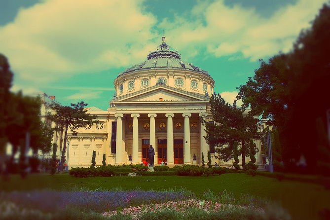 Private Sightseeing Tour of Bucharest - Palace of Parliament outside viewing, with the right kind of context