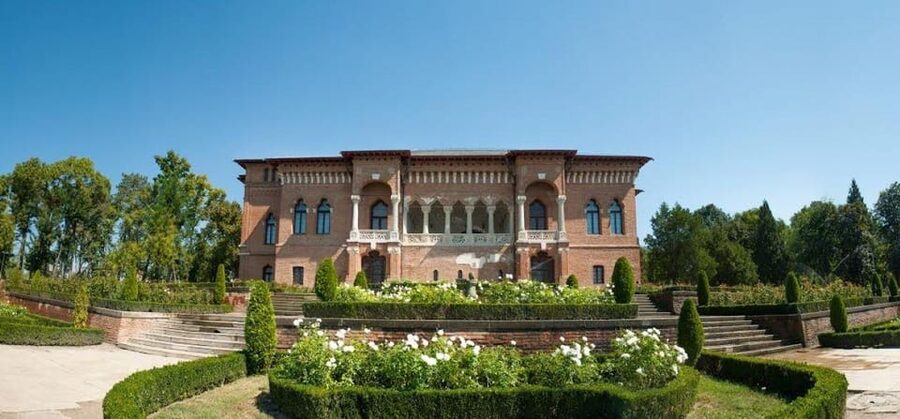 Private Tour from Bucharest to Dracula's tomb and Mogosoaia - Should you book this private Bucharest to Snagov and Mogosoaia tour?
