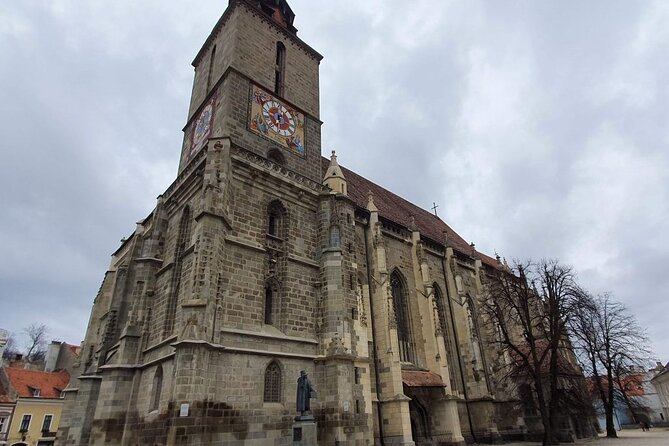 Private Tour to Peles and Dracula's Castle - Day trip from Bucharest - Practical tips for your day at Bran, Brașov, and Sinaia