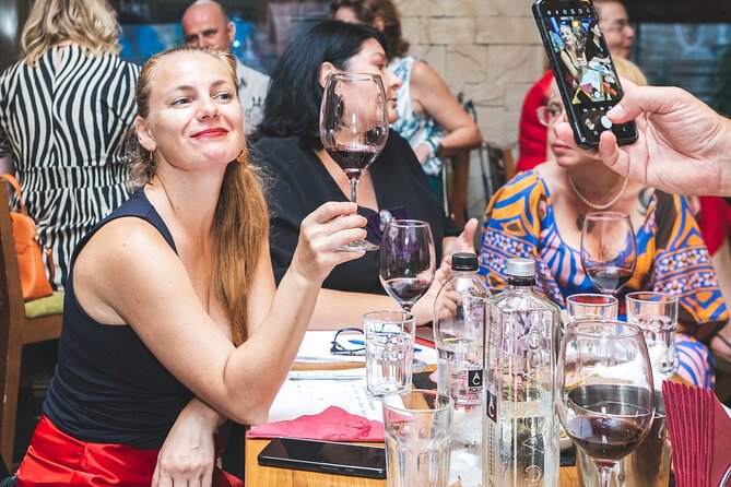 Private Wine and Food Tasting in Bucharest - How the pairing lesson actually helps