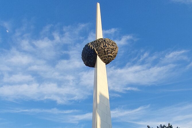 Relics of Communism: 3-Hours Walking Tour (Small groups) - Bucharest’s communist story makes more sense on foot