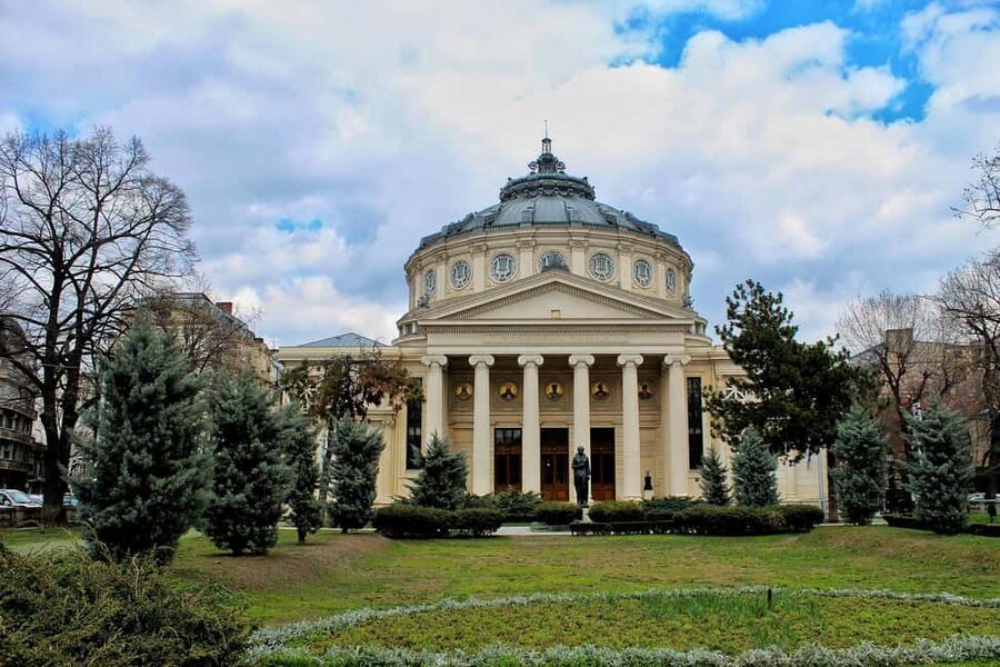 Roma Culture, Realities and Slavery History, Walking tour - Communist-era traces, prejudice, and the post-war reality