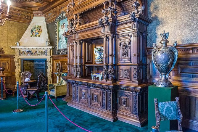 Small-Group Day Trip to Dracula's Castle, Brasov and Peles Castle - The Bus Ride Reality: Comfort Helps, Timing Can Still Shift