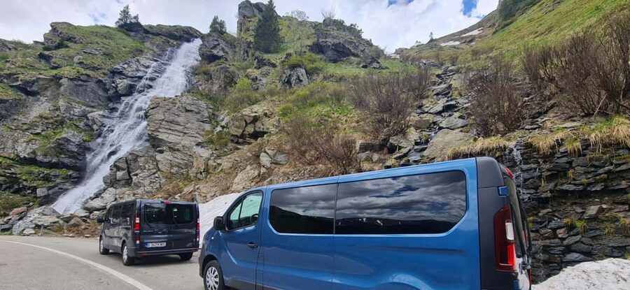 Small group max 7 - Bears Safari on Top Gear -Transfăgărășan - Vidraru Dam: crossing the arch dam and chasing lake reflections