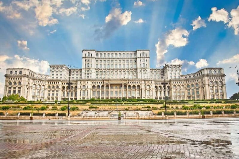 Spanish & Italian guided tour - Palace of Parliament - Music Hall: Why Performances Belong in a Parliament Palace