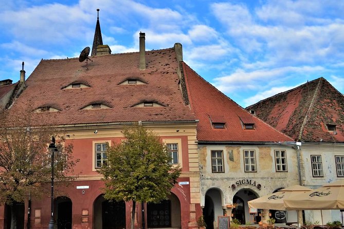 The essence of Saxon Transylvania - 3-day tour of its citadels - Day 3: Rasnov fortress views, then Bran and Peles castles