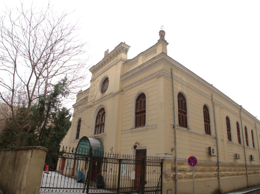 The Jewish heritage of Bucharest - half day walking tour - Meet at Starbucks, then start with the streets themselves