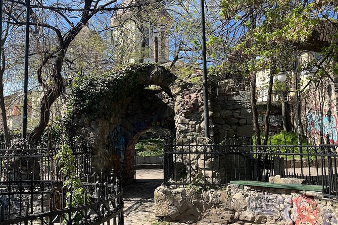 The Real Story of Gypsies - Slavery in Romania - Stop 4: Cismigiu Park, the city’s oldest and largest garden