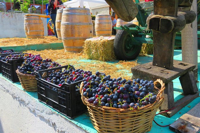 The wine route by bike - Dealu Mare by bike, not a checklist tour