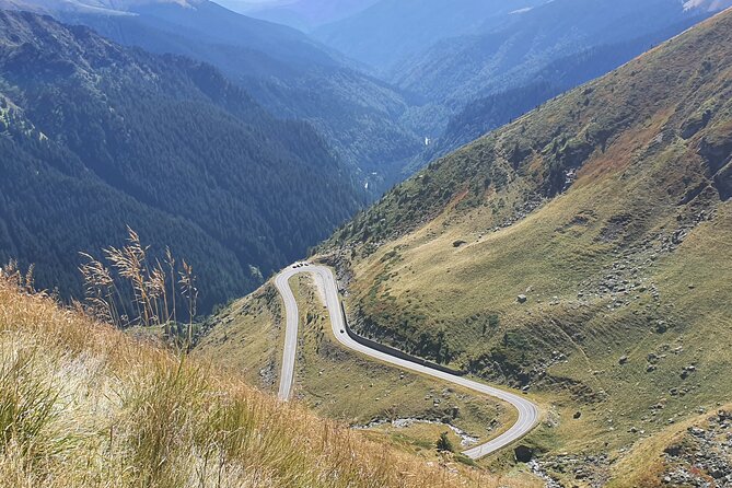 Transfagarasan Private Tour from Bucharest - 2 Days - Poienari Castle: Dracula folklore, 1480 stairs, and big air in the mountains