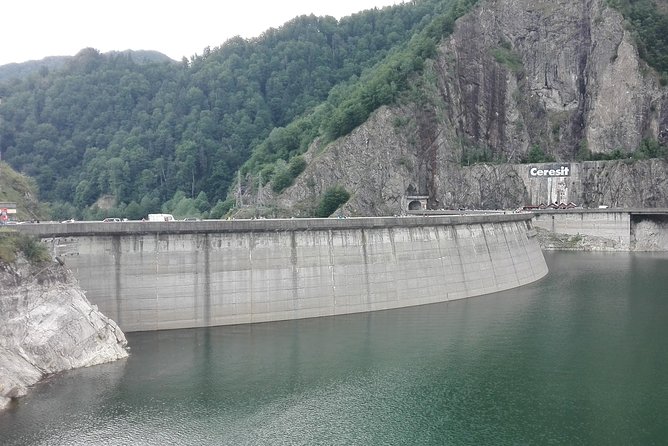 Transfagarasan Road - one day trip from Bucharest - Poenari Castle near Arefu: Dracula folklore plus 1480 steps