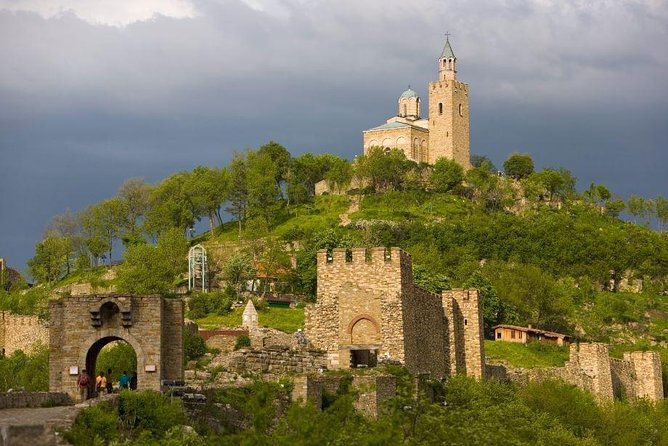 Veliko Tarnovo and Medieval Bulgaria Private Day Trip from Bucharest - What to pack and how to set expectations