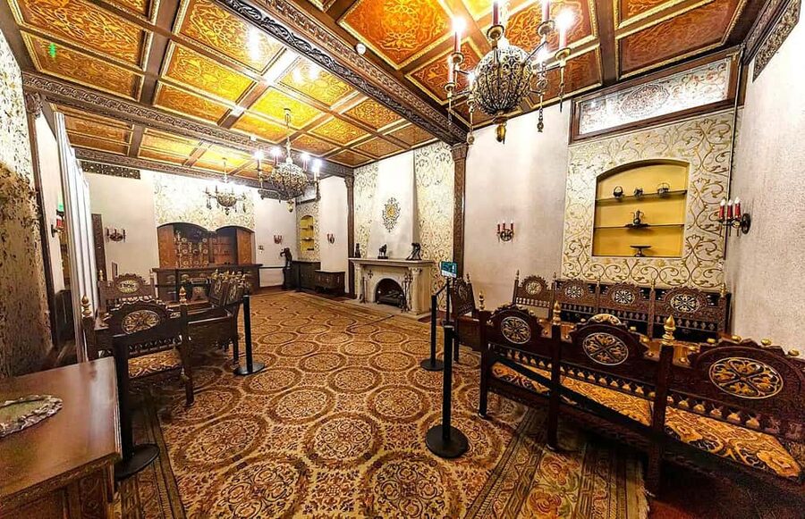 Visit Parliament Palace, Ceausescu Mansion & Village Museum - How the Day Flows, Timing, Breaks, and Group Energy