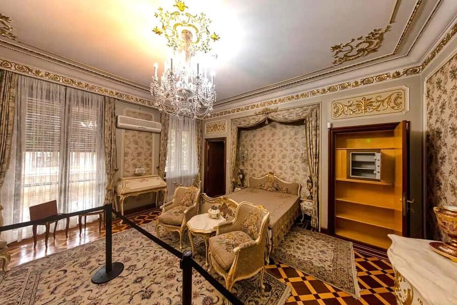Visit Parliament Palace, Ceausescu Mansion & Village Museum - Tickets, ID, and What to Pack for Smooth Entry