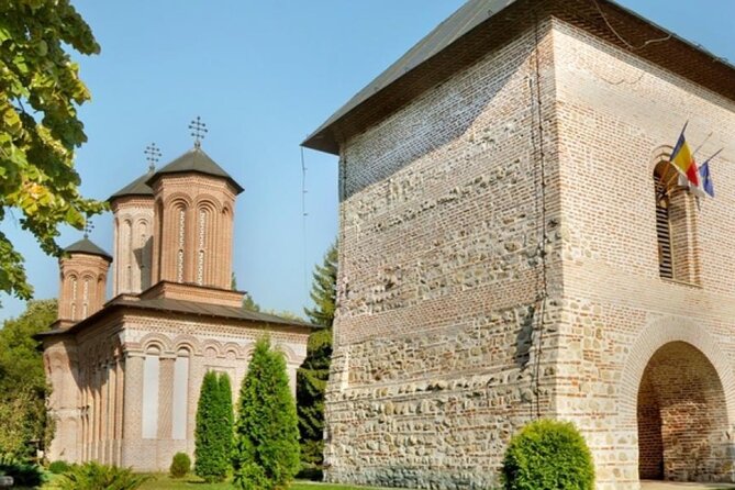 Vlad the Impaler Royal Court from Târgoviște, Peleș Castle and Dracula grave - Price and Value: Is $222.76 a Good Deal?