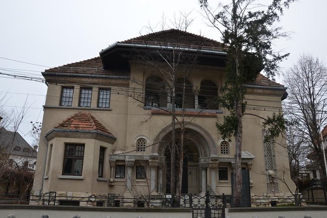 Walking tour of Bucharest - Starting at the French Institute in Romania: a smart tone-setter