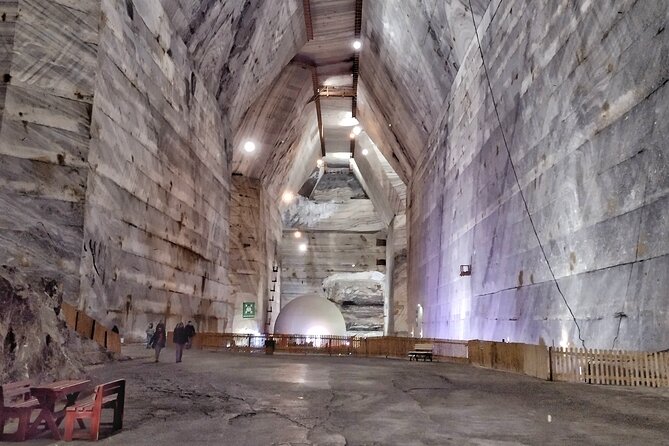 Wellness Tour: Slanic Salt Mine and Therme Spa (hot pools, saunas and jacuzzi) - What to pack (so you do not feel stuck)