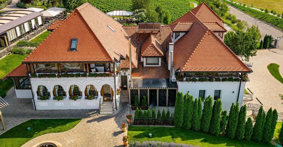 Winery touring & private wine tasting - one day private tour - Why This Dealu Mare Wine Road Day Trip Works So Well